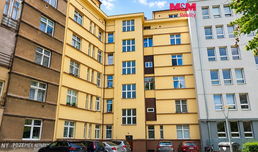 Prodej bytu 2+1 63 m², Praha – fotka 1 z 22