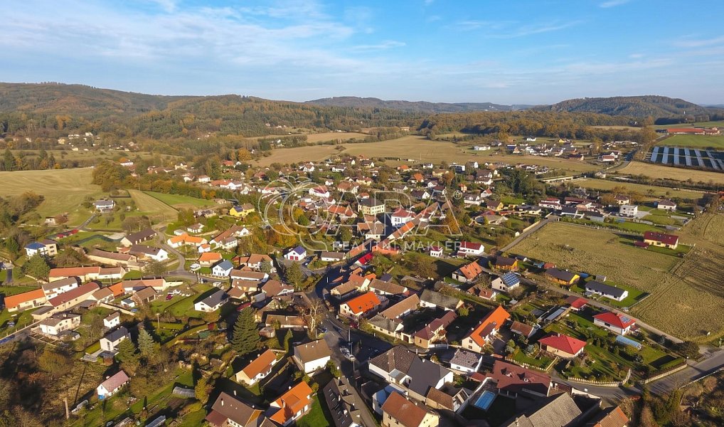 Prodej stavebního pozemku 1 555 m², Krhanice – náhled fotky 6