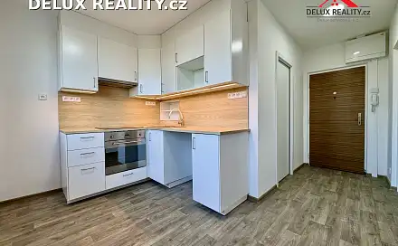 Pronájem bytu 1+1 32 m²