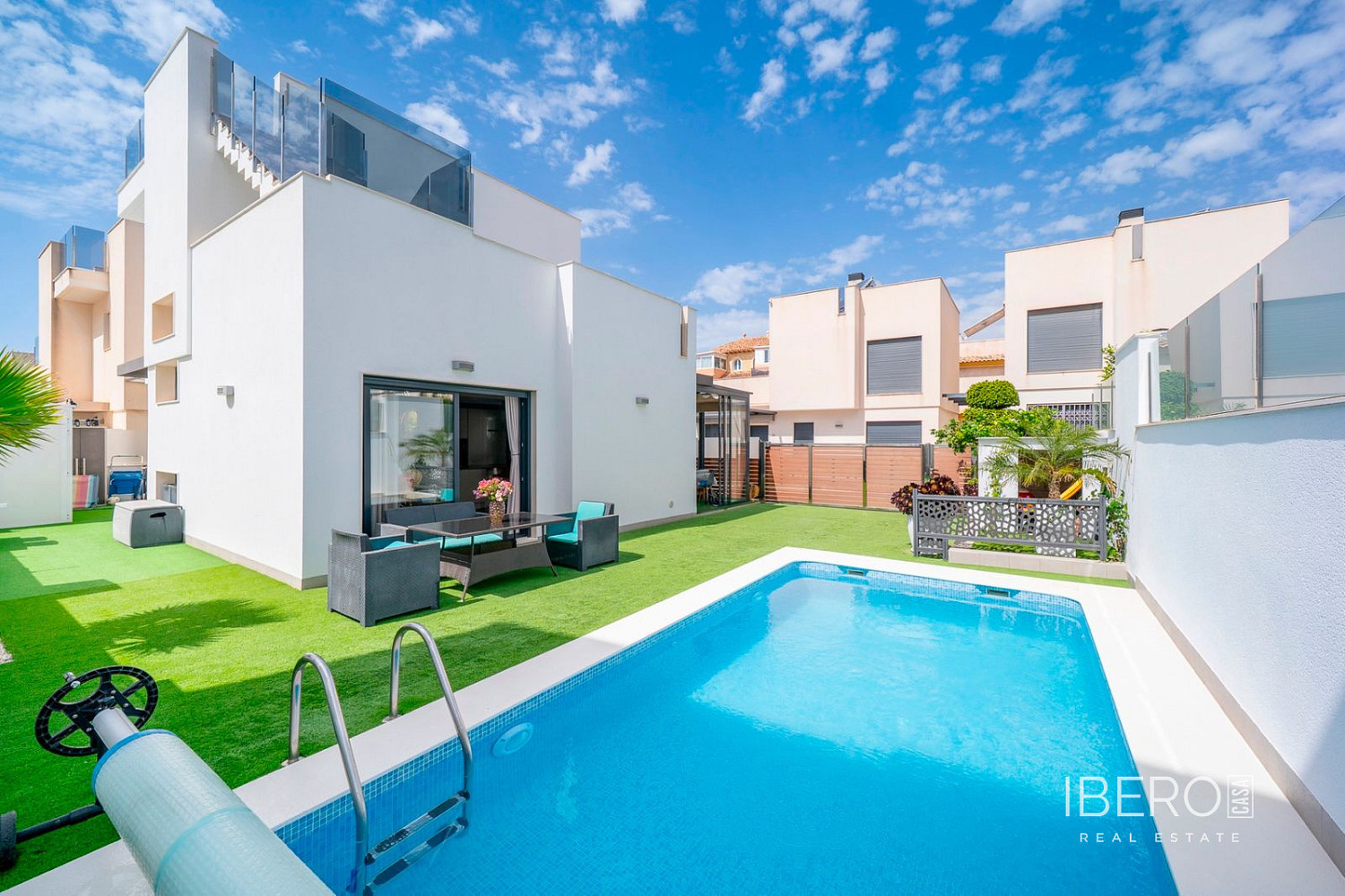 Prodej domu 194 m² s pozemkem 249 m²