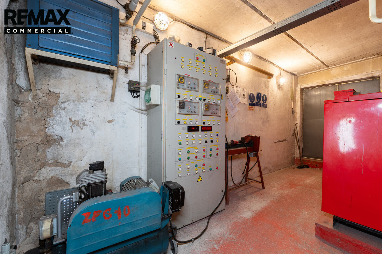 Prodej výrobních prostor 1 277 m² – fotografie 4