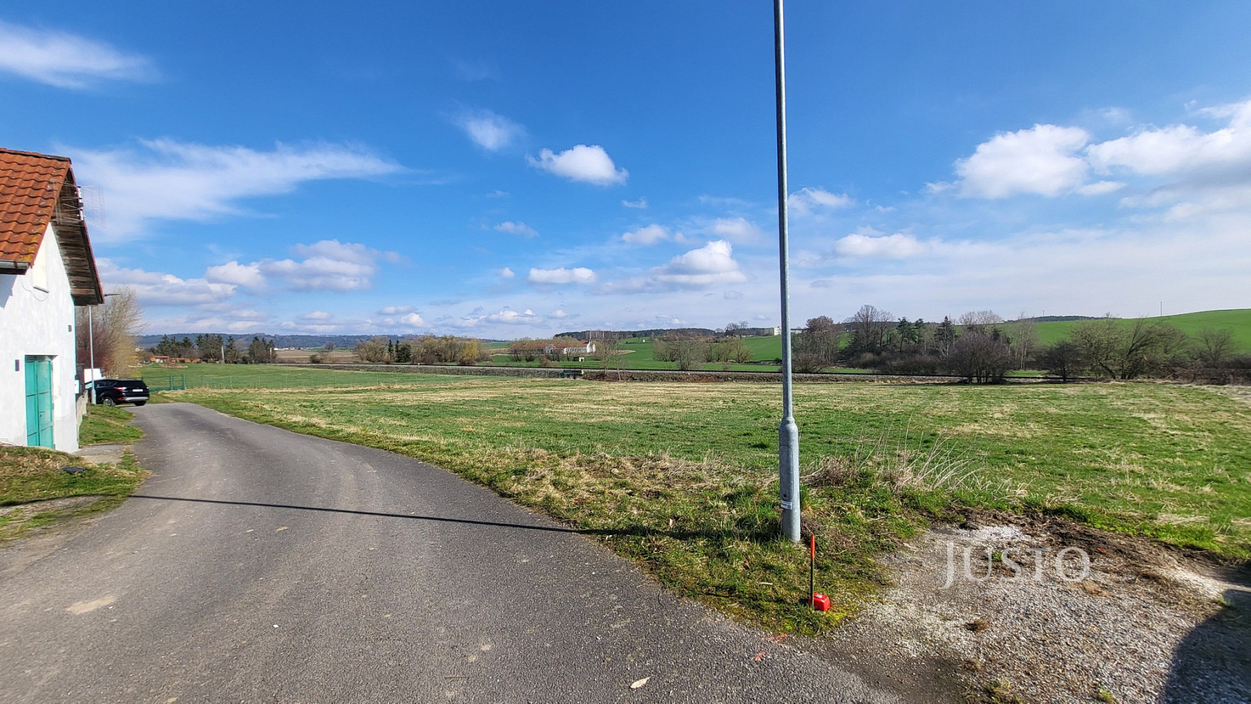 Prodej stavebního pozemku 1 889 m² – fotografie 3
