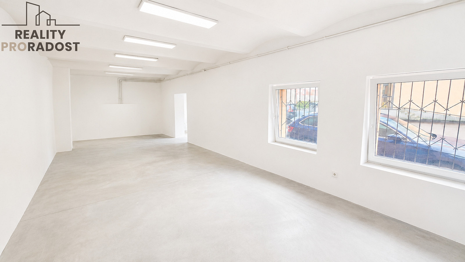 Pronájem obchodních prostor 62 m² – fotografie 3