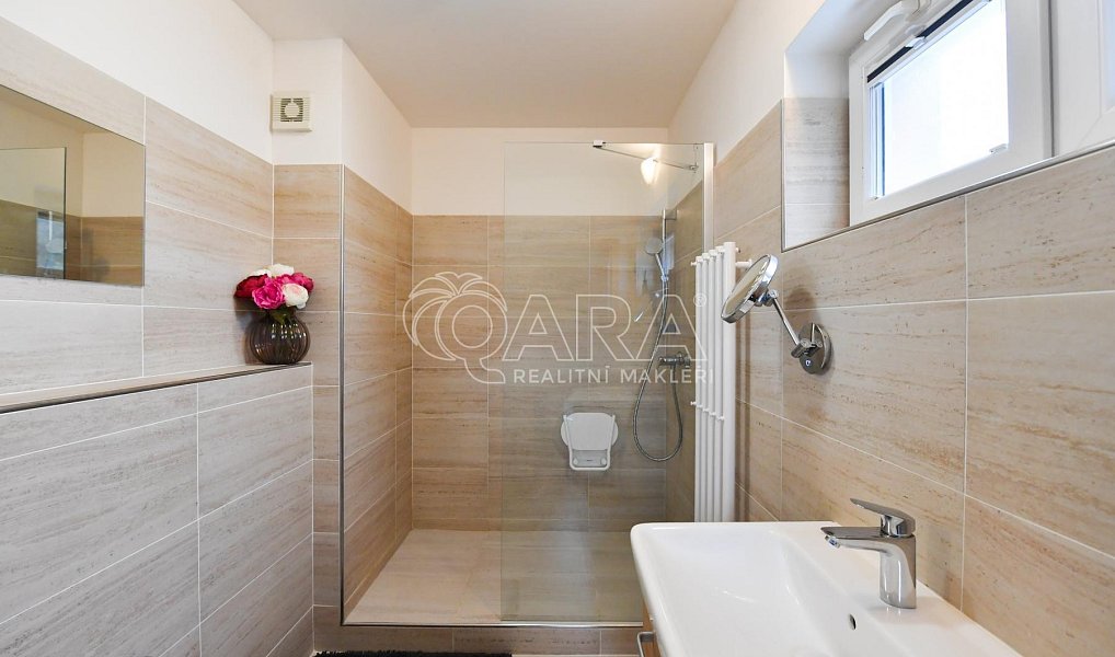 Prodej bytu 3+kk 77 m², Nupaky – náhled fotky 20