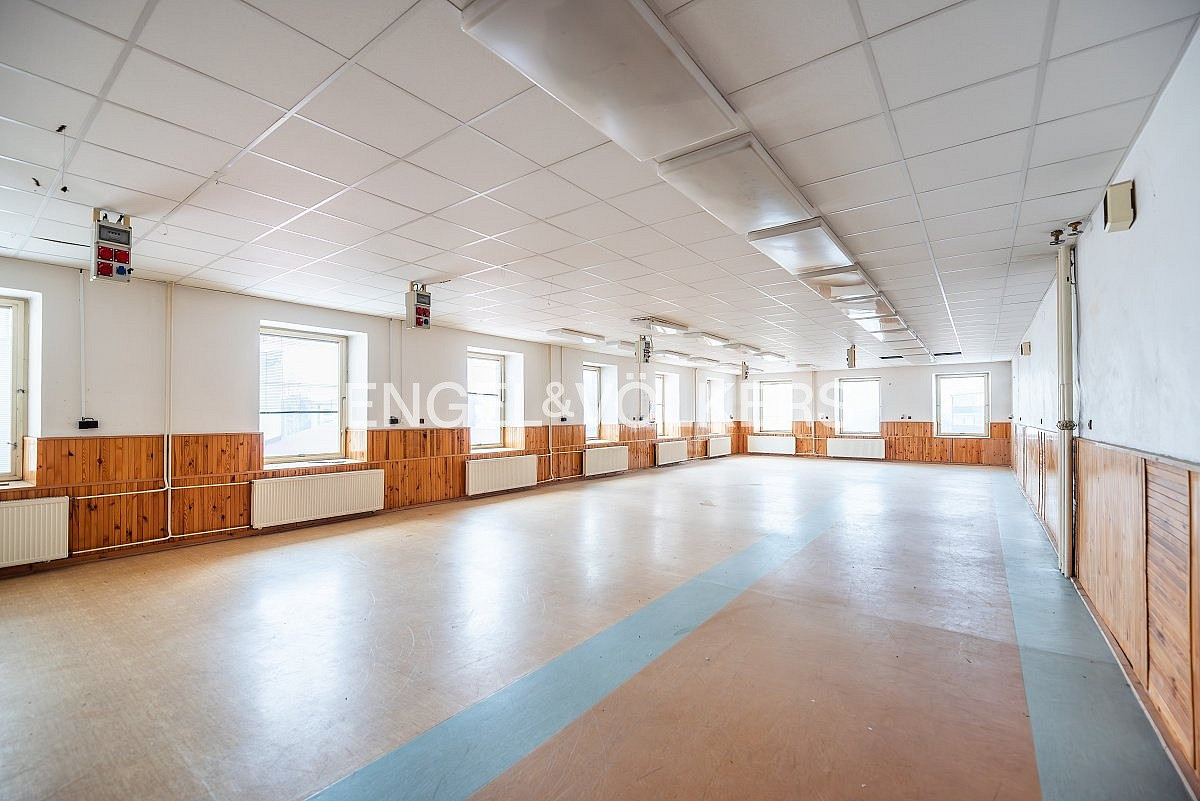 Pronájem skladovacích prostor 1 767 m² – fotografie 5