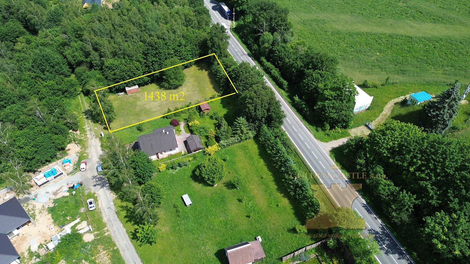Prodej stavebního pozemku 1 438 m²