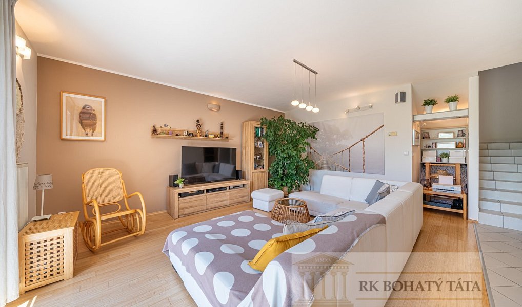 Prodej domu 192 m² s pozemkem 324 m², Velké Přílepy – náhled fotky 4