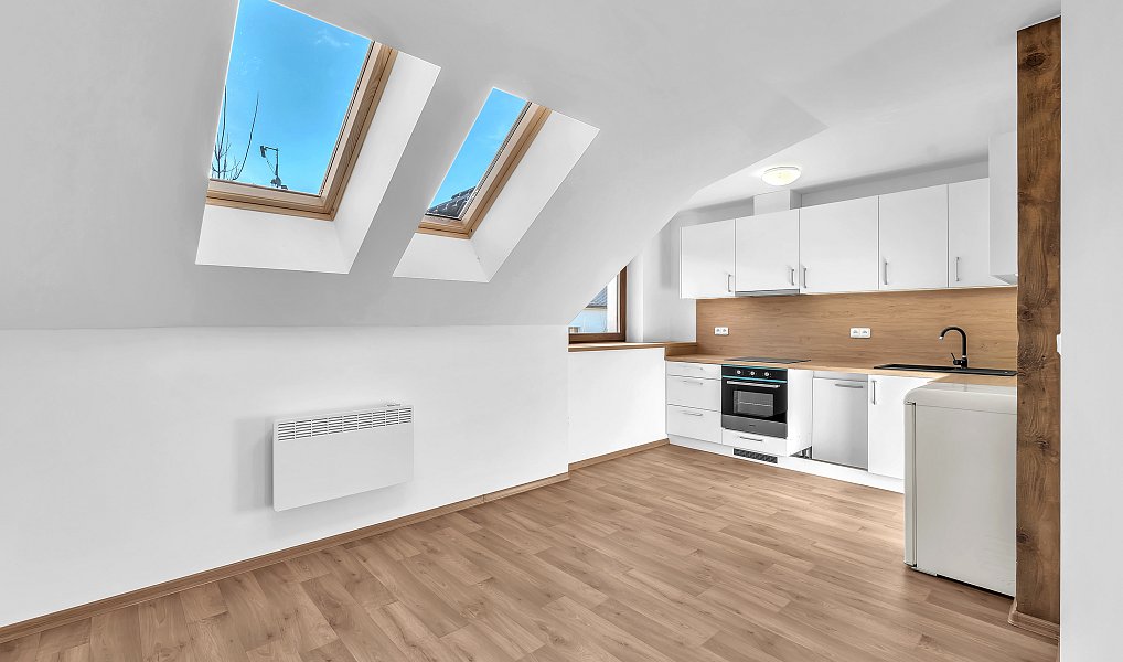Pronájem bytu 2+kk 44 m², Vamberk – náhled fotky 2
