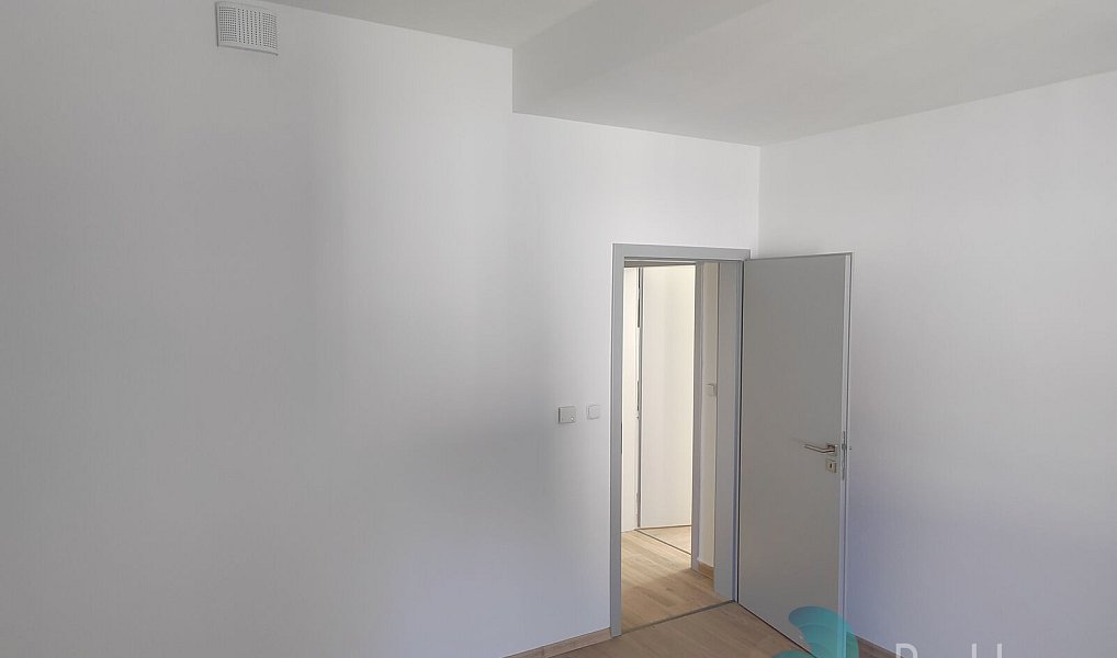 Pronájem bytu 4+kk 86 m², Trhové Sviny – náhled fotky 7