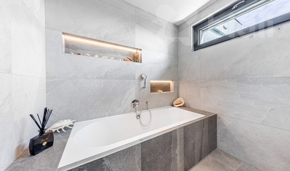 Prodej domu 379 m² s pozemkem 1 341 m², Horoměřice – náhled fotky 17