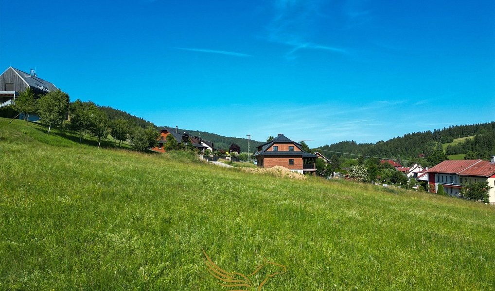 Prodej stavebního pozemku 1 951 m², Velké Karlovice – náhled fotky 4