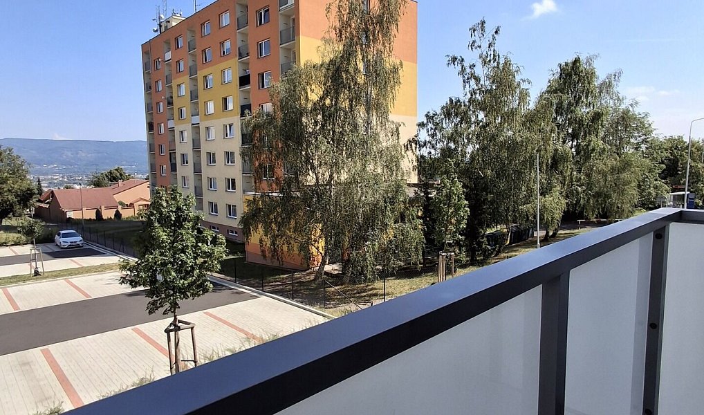 Pronájem bytu 3+kk 62 m², Teplice – náhled fotky 17