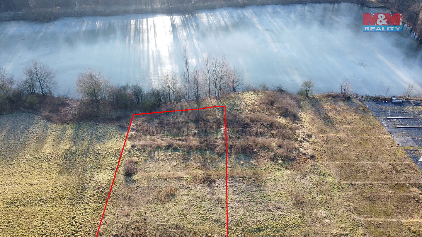 Prodej louky 1 421 m²