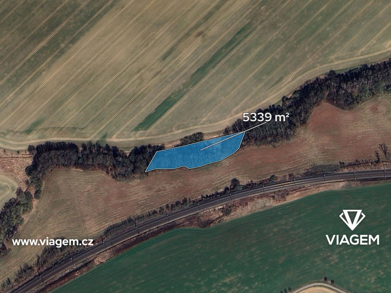 Prodej pole 889 m² – fotografie 2