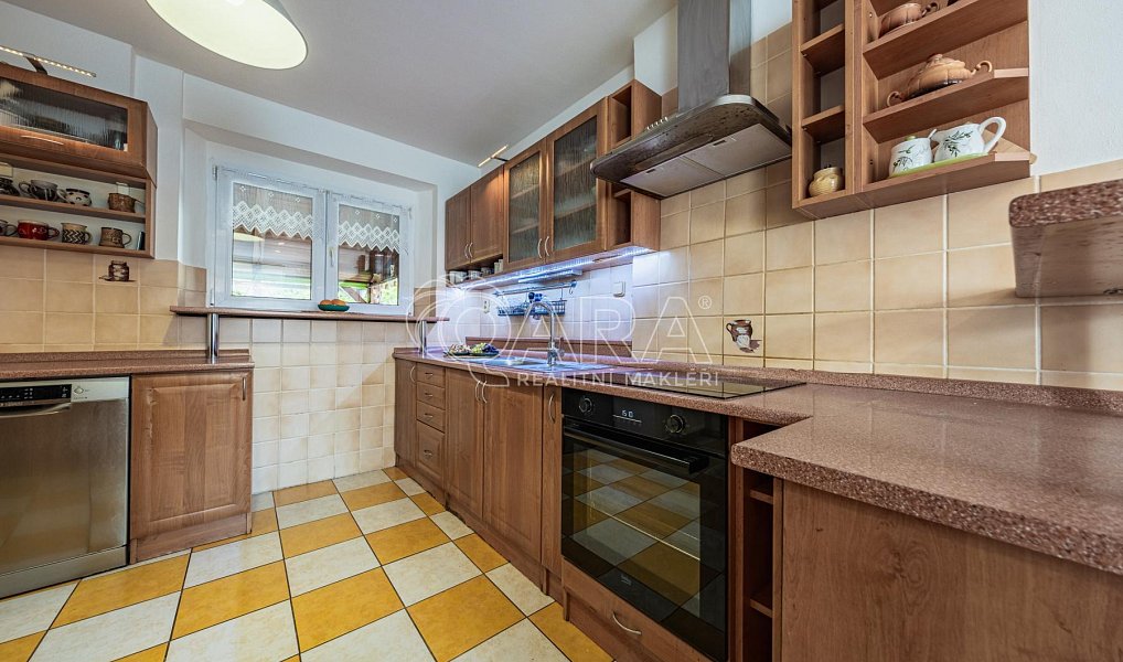 Prodej domu 117 m² s pozemkem 210 m², Most – náhled fotky 15