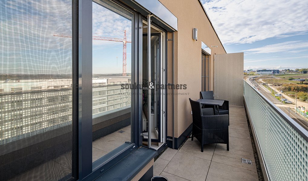 Pronájem bytu 2+kk 56 m², Praha – náhled fotky 8
