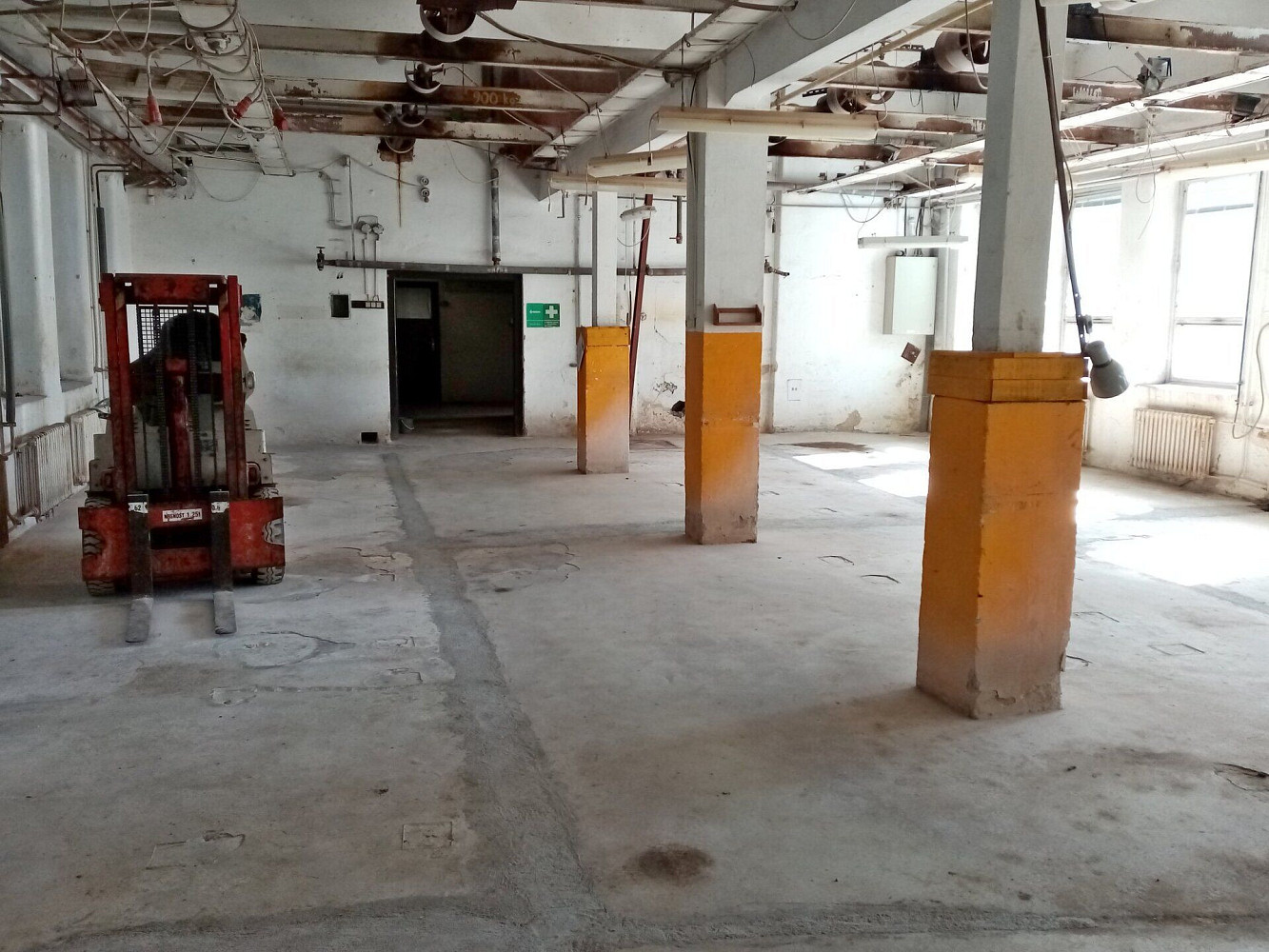 Pronájem skladovacích prostor 193 m² – fotografie 2