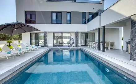 Prodej domu 234 m² s pozemkem 761 m², Zadar, Chorvatsko