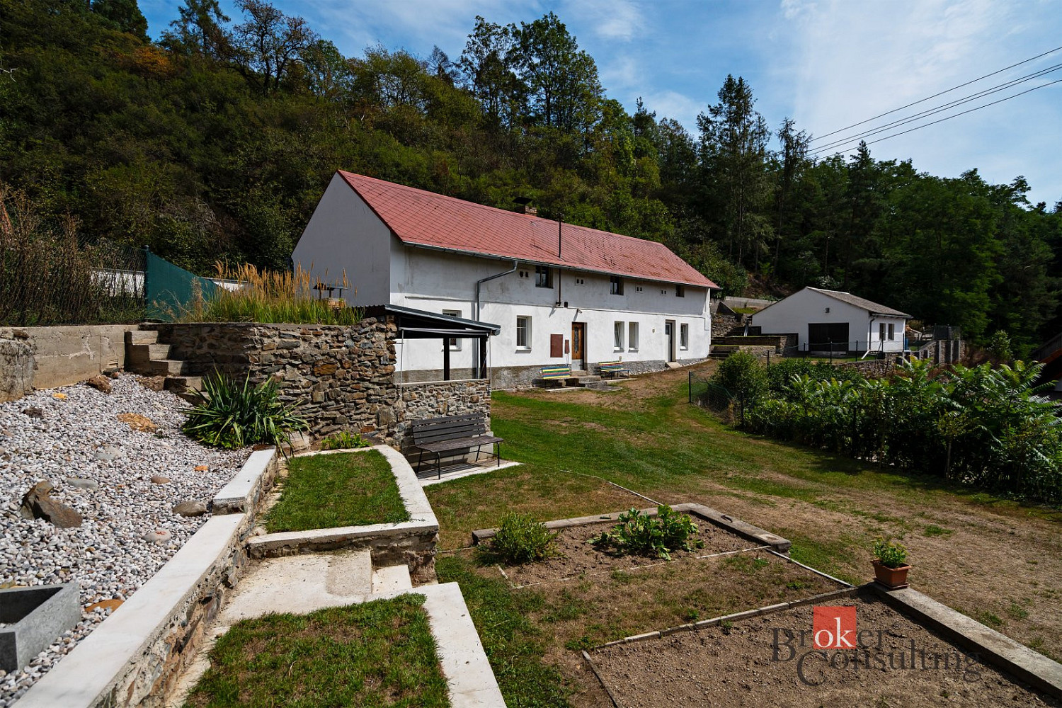 Prodej domu 140 m² s pozemkem 1 232 m² – fotografie 2