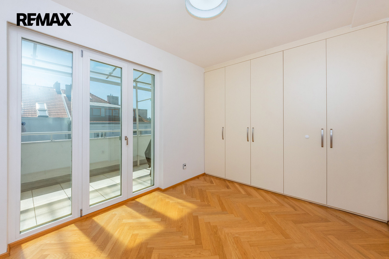 Pronájem bytu 3+kk 88 m² — photo 5