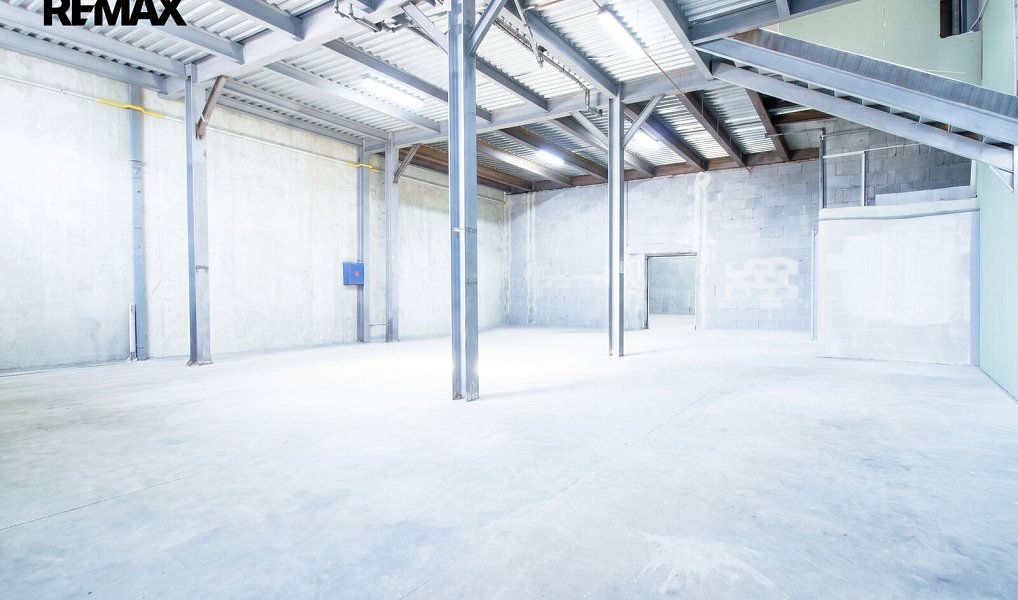Pronájem skladovacích prostor 1 263 m², Praha – náhled fotky 6