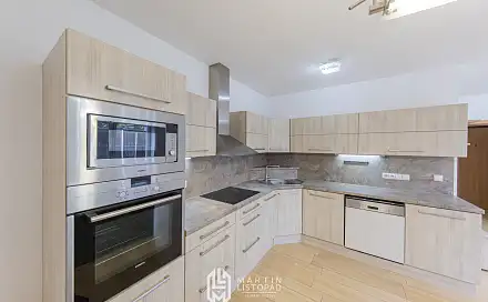 Pronájem bytu 2+kk 60 m²