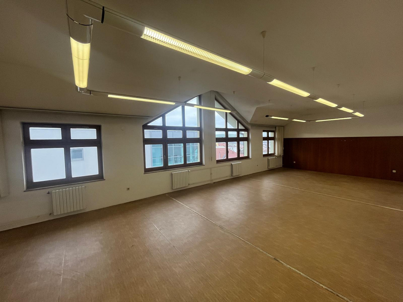 Pronájem kanceláře 20 m² – pohled 2