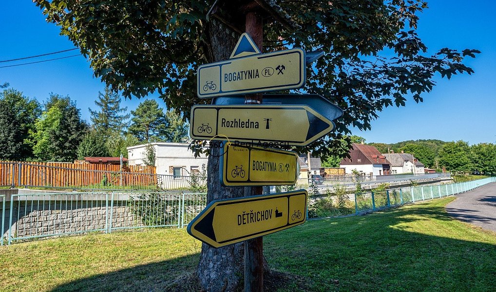 Prodej pozemku 63 354 m², Heřmanice – náhled fotky 12