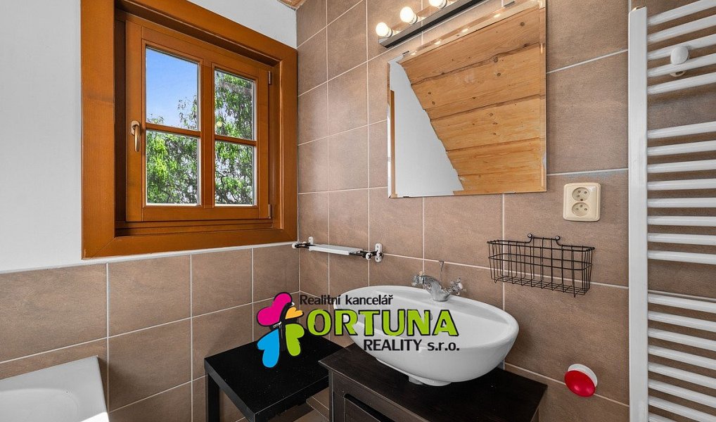 Prodej domu 115 m² s pozemkem 2 247 m², Vacov – náhled fotky 9
