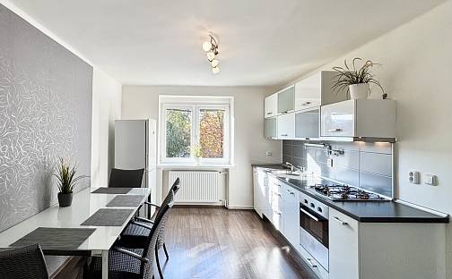 Pronájem bytu 2+1 47 m², Asejevova, Ostrava - Zábřeh