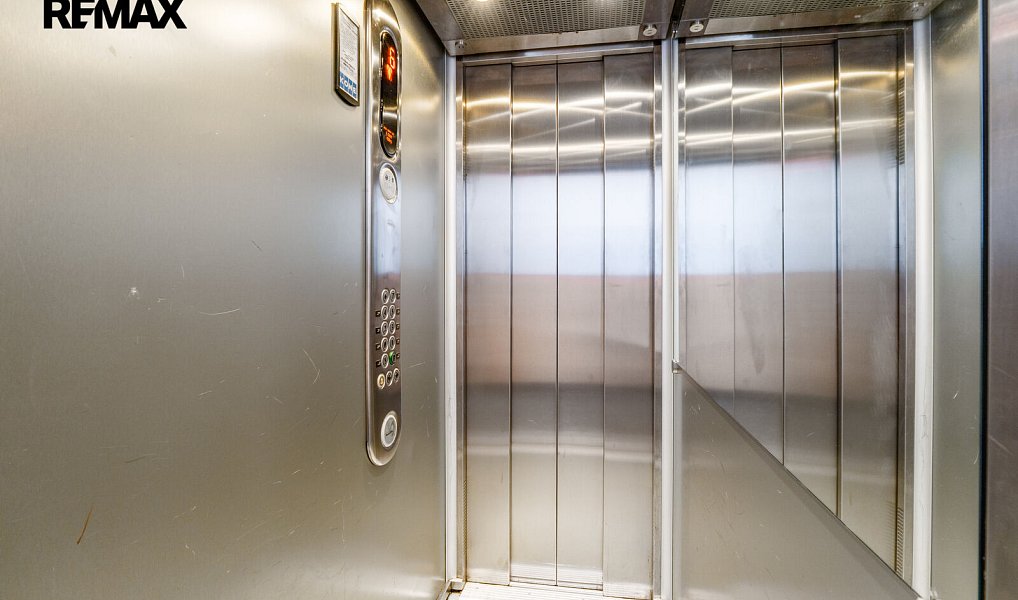 Prodej bytu 3+1 72 m², Praha – náhled fotky 22