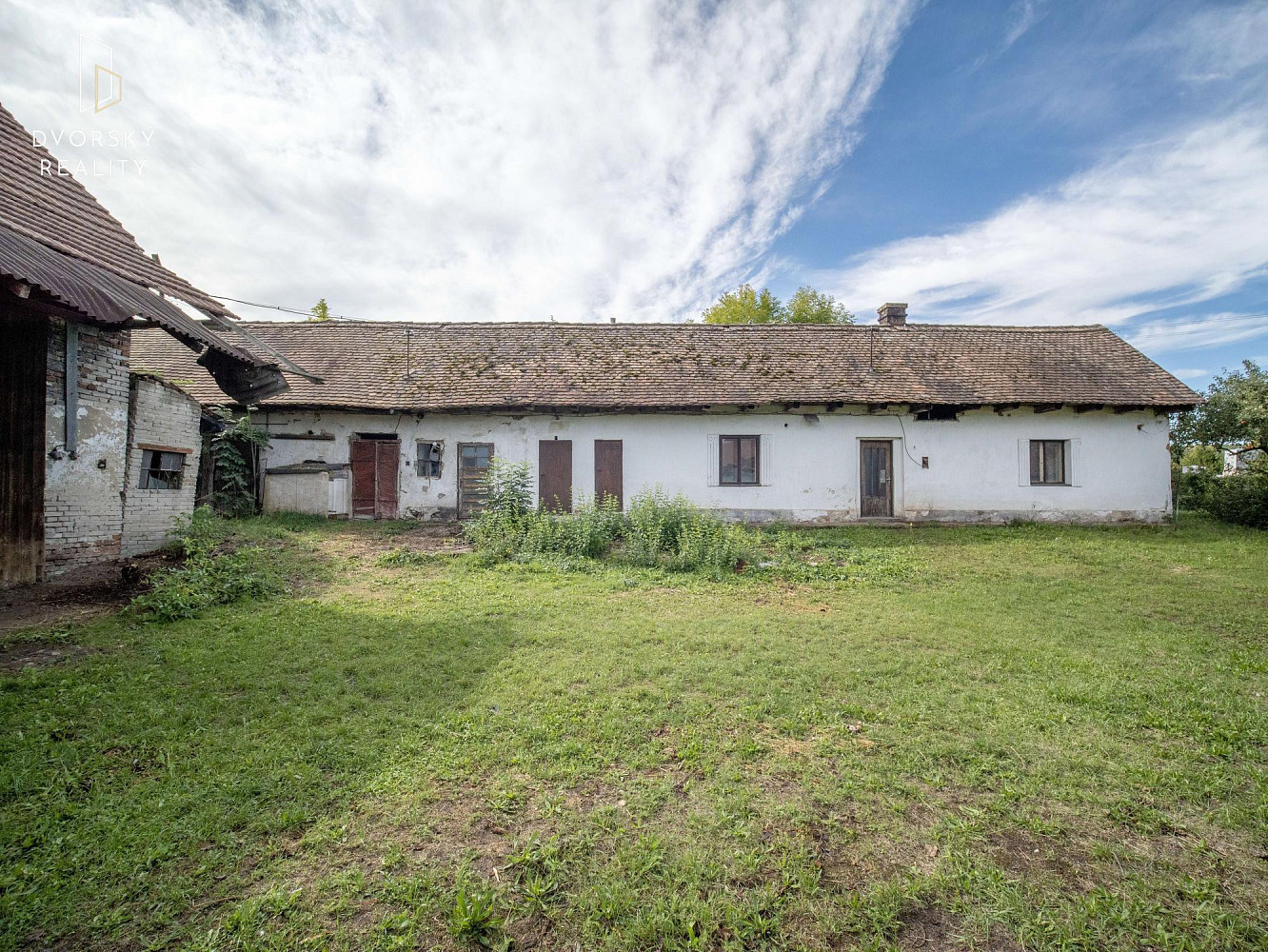 Prodej domu 170 m² s pozemkem 2 194 m² — photo 2