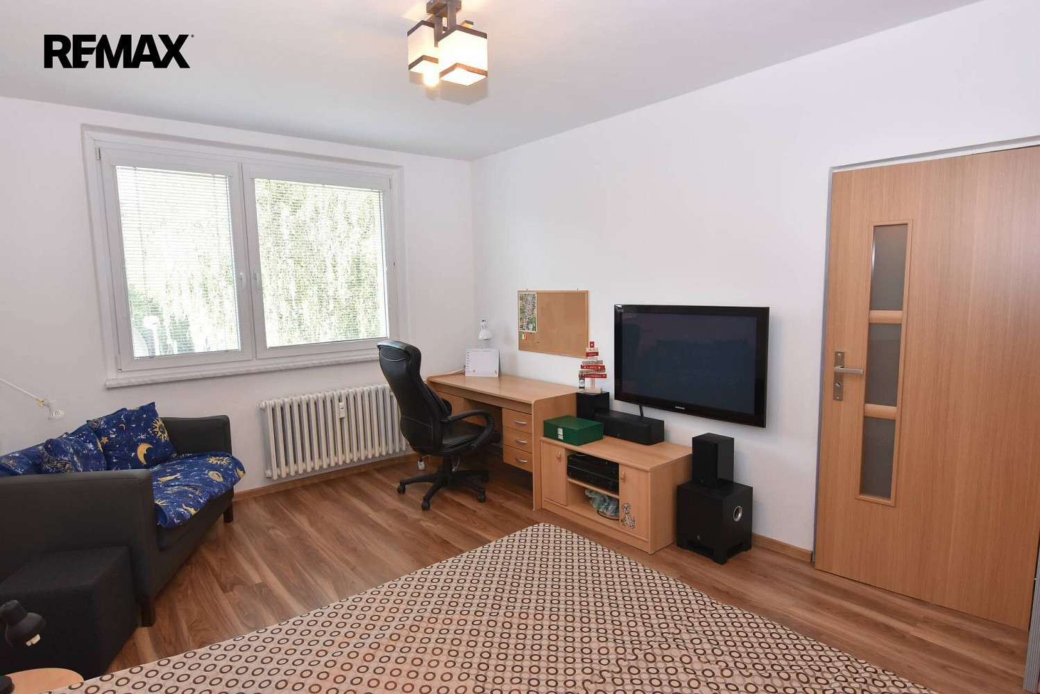 Pronájem bytu 1+1 35 m² – fotografie 3