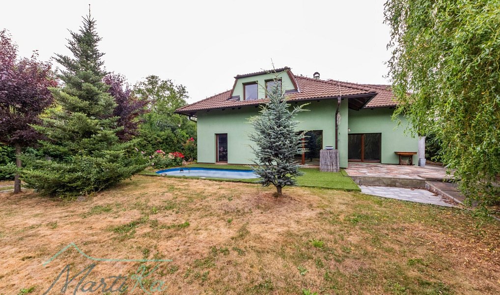 Prodej domu 238 m² s pozemkem 1 541 m², Neveklov – náhled fotky 3