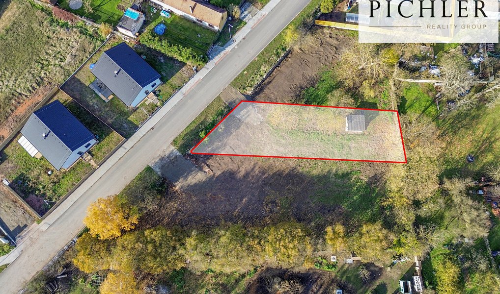 Prodej stavebního pozemku 759 m², Úherce – náhled fotky 2
