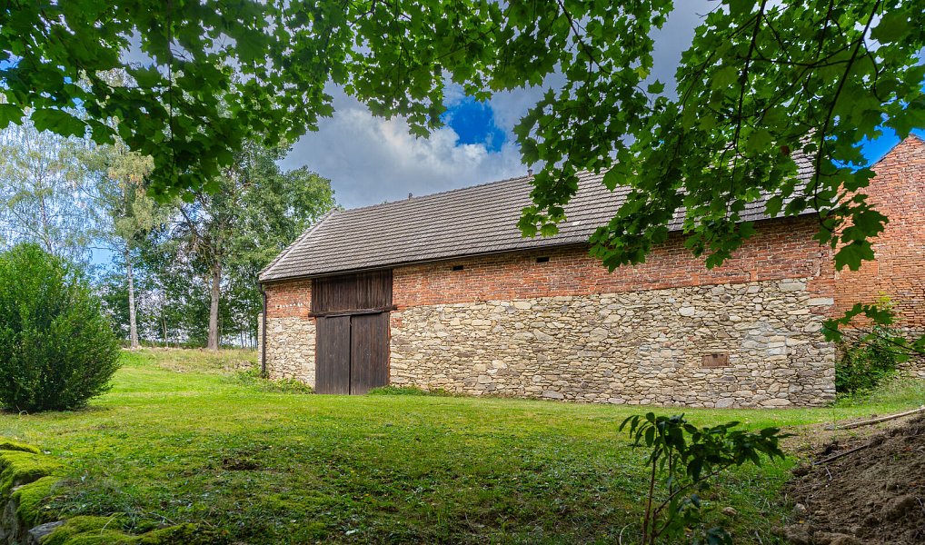 Prodej domu 252 m² s pozemkem 2 338 m², Blažejov – náhled fotky 7