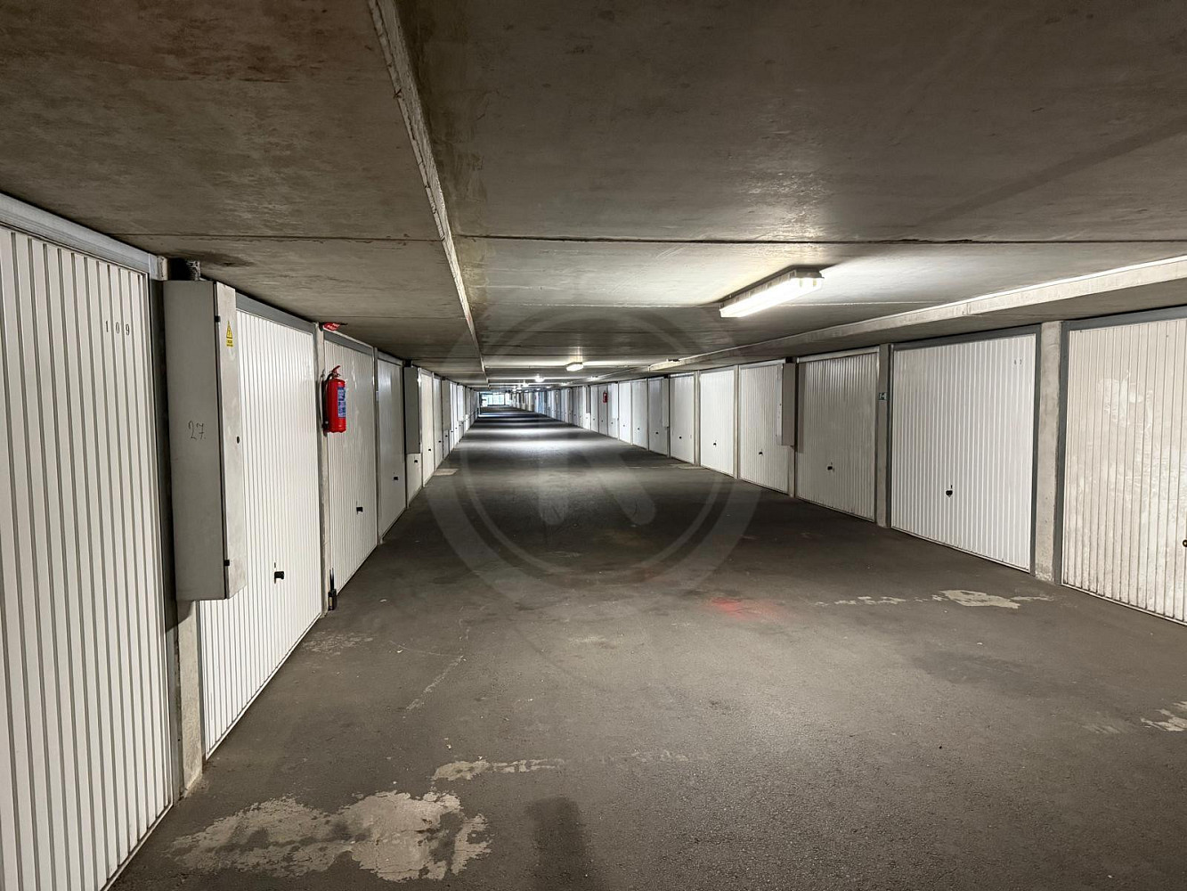 PRONÁJEM GARÁŽE V PARKOVACÍM DOMĚ, KRČÍNOVA, Č. BUDĚJOVICE