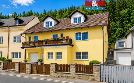 Prodej domu 240 m² s pozemkem 705 m², Karlovy Vary - Hůrky