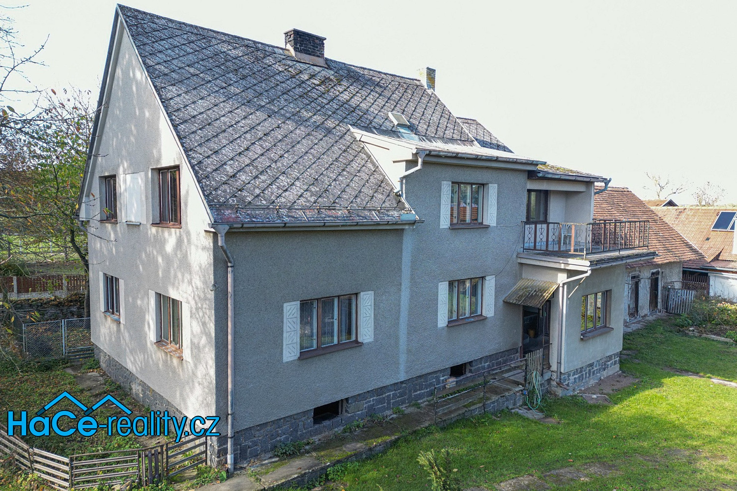 Prodej domu 255 m² s pozemkem 2 456 m²