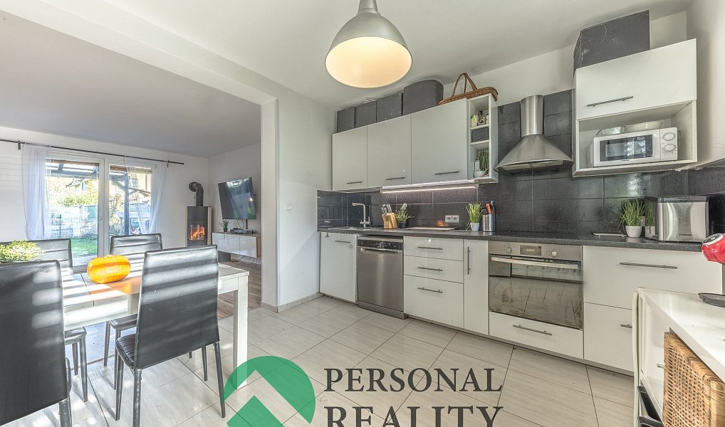 Prodej domu 160 m² s pozemkem 338 m², Býkev – náhled fotky 4