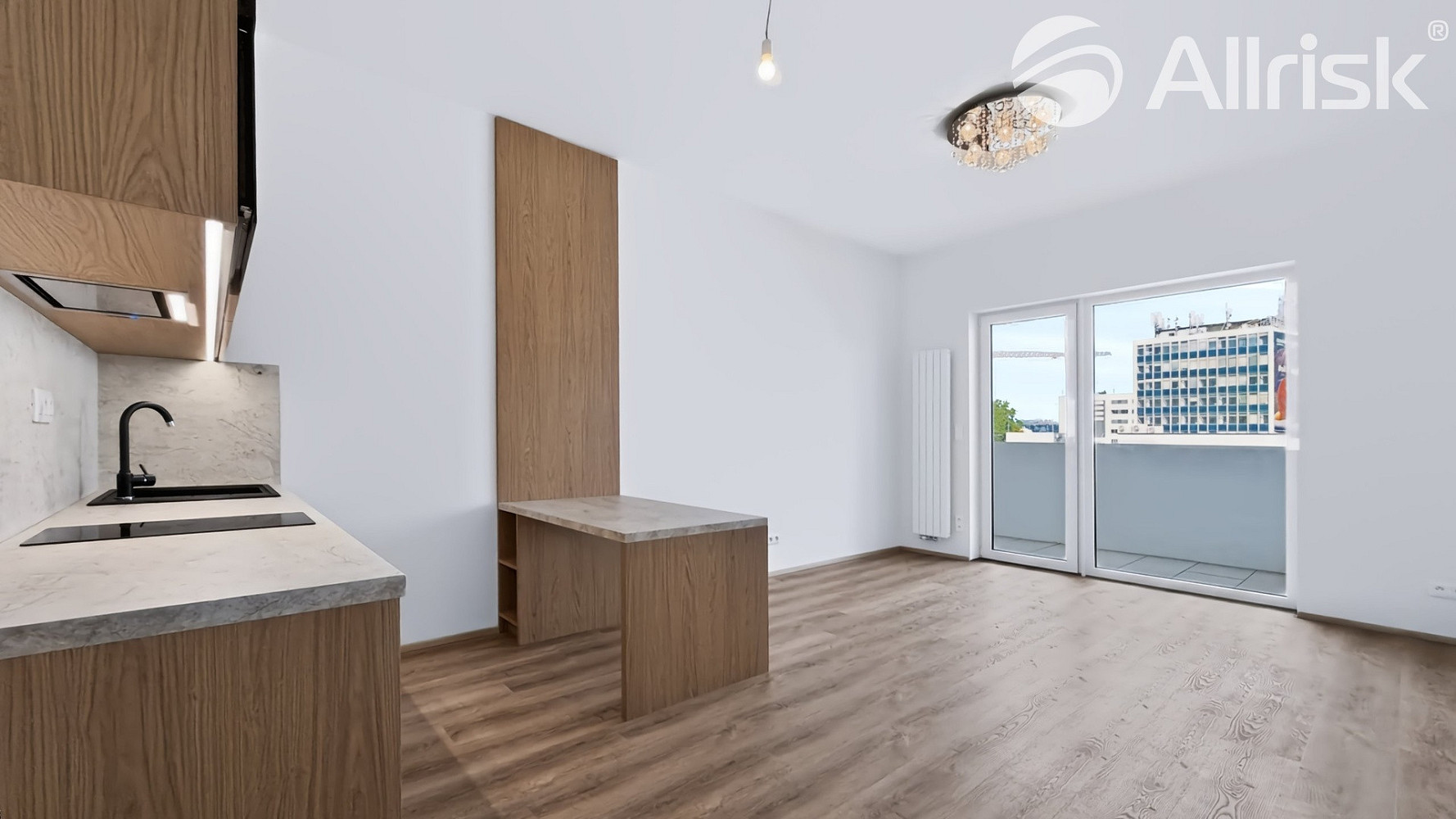 Pronájem bytu 1+kk 33 m² – fotografie 2