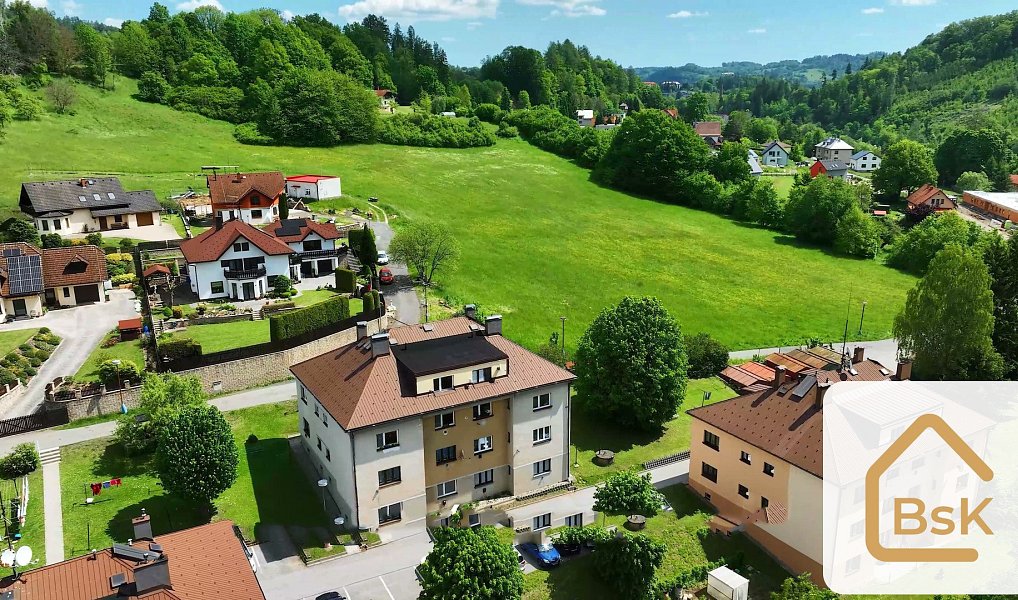 Prodej stavebního pozemku 2 507 m², Semily – náhled fotky 2