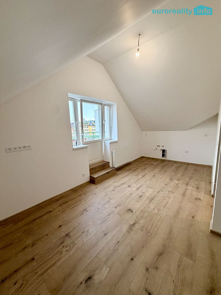 Prodej bytu 1+kk 32 m² – fotografie 2