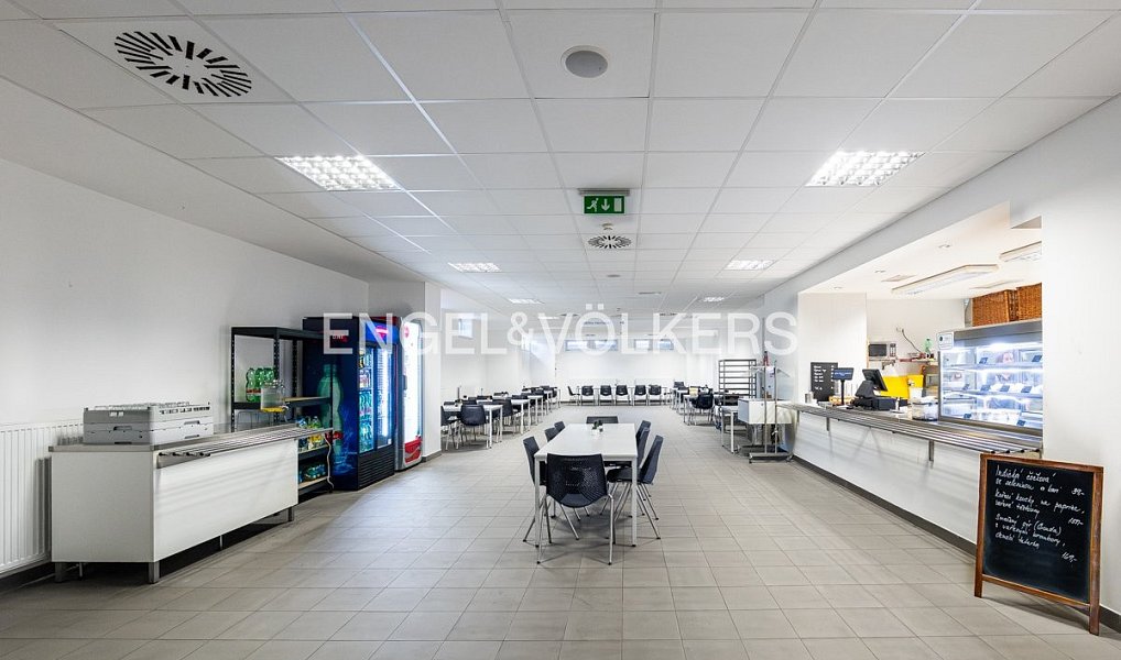Pronájem kanceláře 406 m², Praha – náhled fotky 10