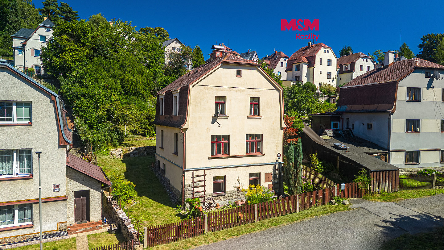 Prodej domu 141 m² s pozemkem 919 m²