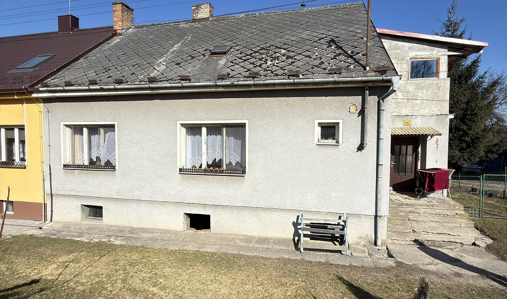 Prodej domu 250 m² s pozemkem 156 m², Besednice – náhled fotky 4