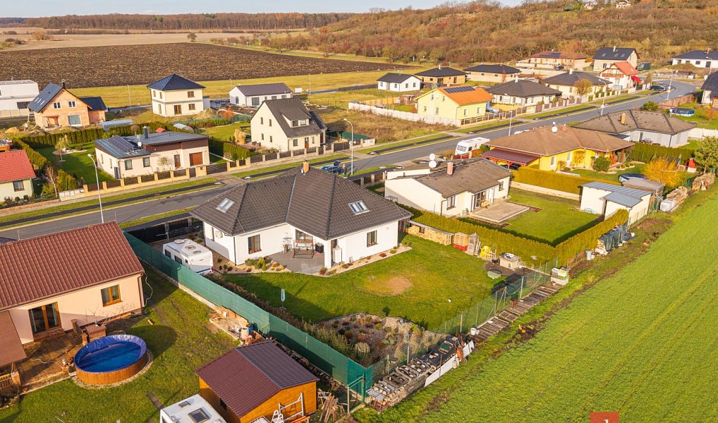Prodej domu 240 m² s pozemkem 812 m², Žiželice – náhled fotky 5