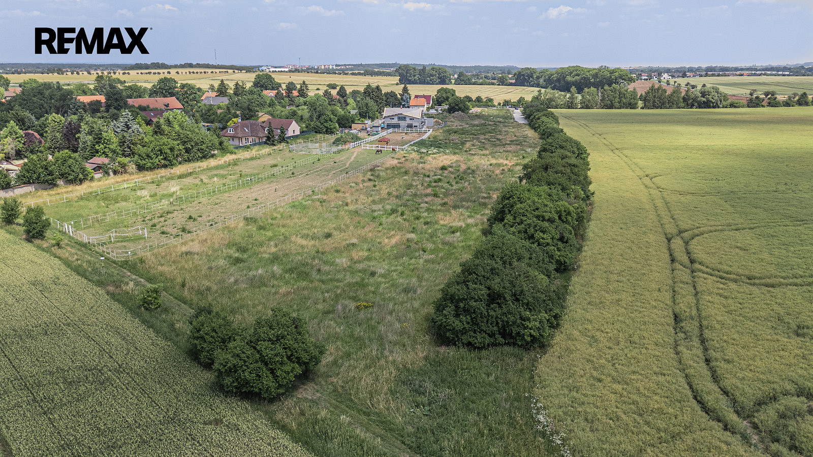 Prodej stavebního pozemku 11 703 m² – fotografie 3