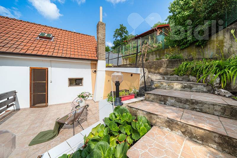 Prodej domu 237 m² s pozemkem 265 m² – další