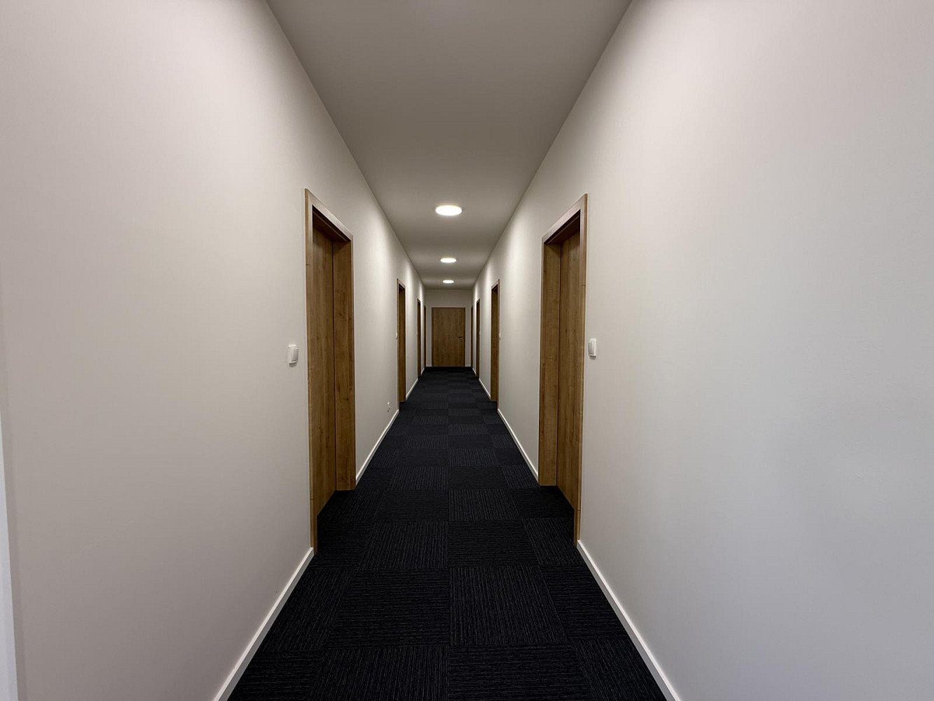 Pronájem kanceláře 13 m² – fotografie 5